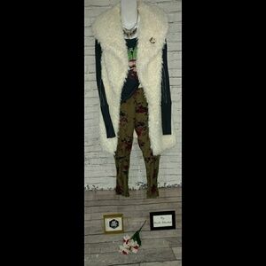 Lucky Brand Floral Army Green Linen Cargo Pants